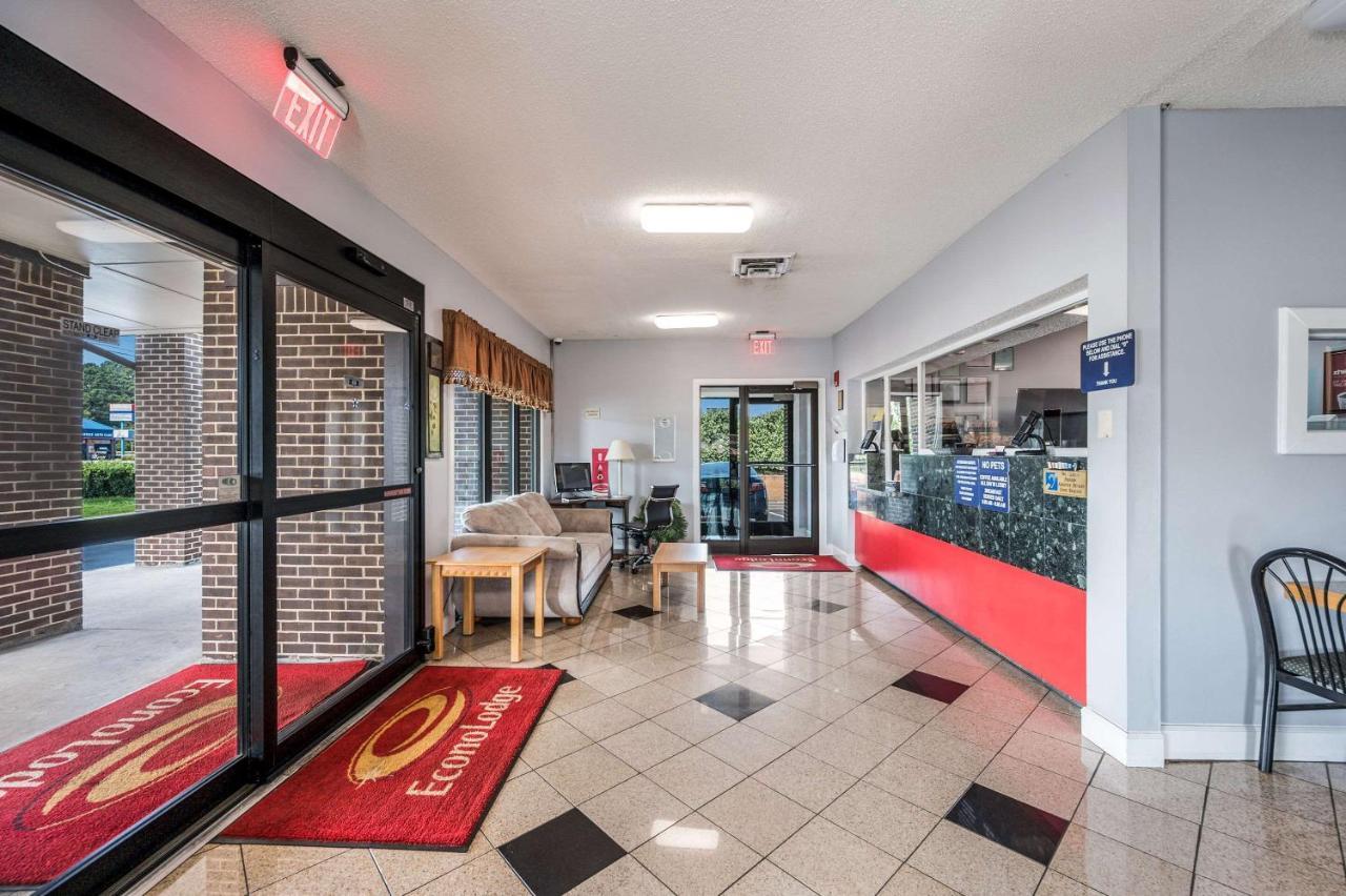האנטסוויל Econo Lodge Inn & Suites University מראה חיצוני תמונה