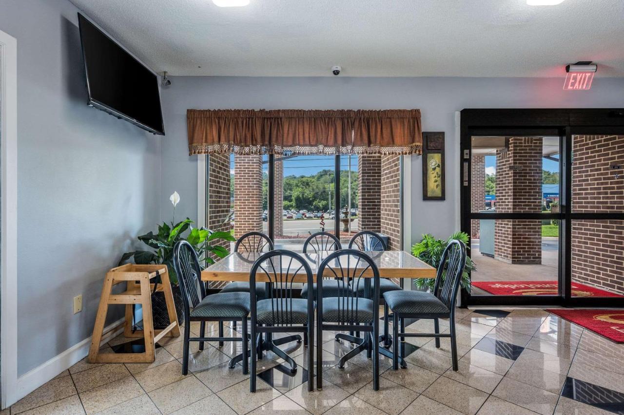 האנטסוויל Econo Lodge Inn & Suites University מראה חיצוני תמונה