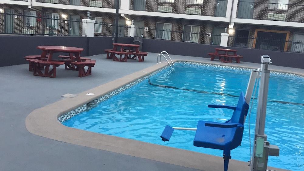 האנטסוויל Econo Lodge Inn & Suites University מראה חיצוני תמונה